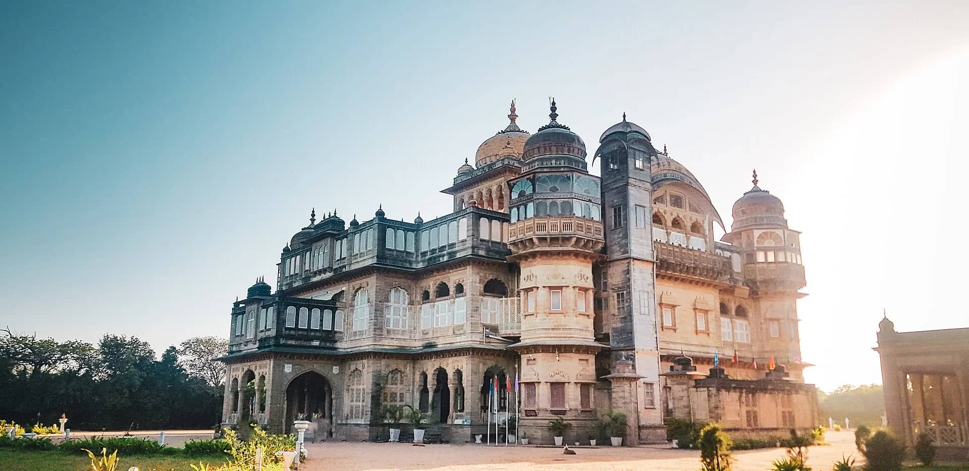 Vijay Vilas Palace, Mandvi
